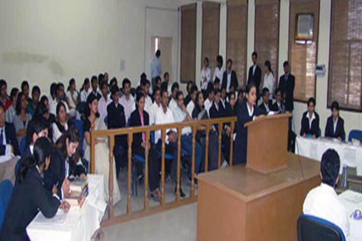 moot-court